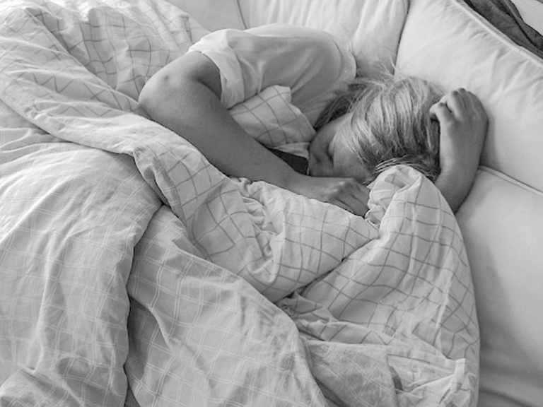 Científicos chilenos estudian trastorno del sueño REM como antecedente de la Enfermedad de Párkinson