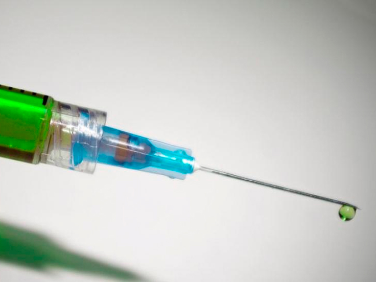 Científicos chilenos trabajan en una “vacuna de información” contra enfermedades infecciosas