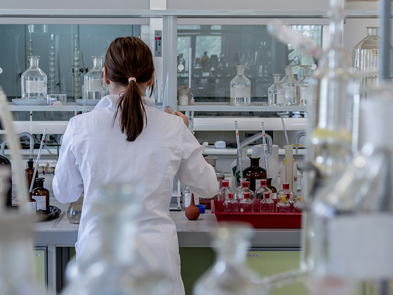 Oferta laboral instituto Neurociencia Biomédica (BNI)
